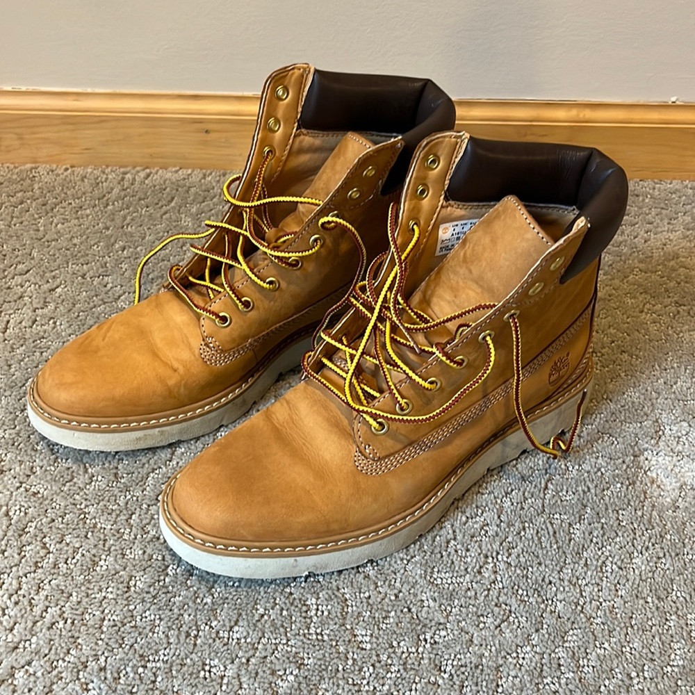 Timberland Boots - US W-9